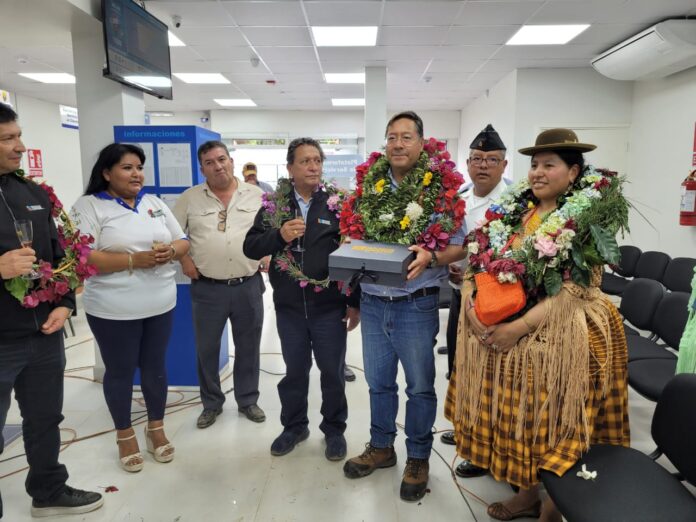 banco-union-inaugura-agencia-apolo-la-paz