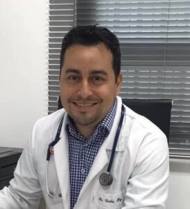 Medico-pediatra-infectologo-carlos-alberto-paz-inti