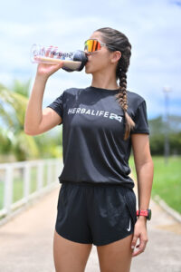 herbalife-presenta-nuevo-sabor-crema-de-mani-bebida-proteina-en-polvo-Flavia-Castro-Triatleta