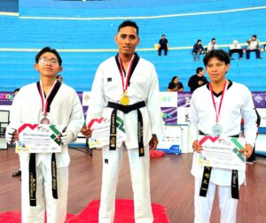 medallas-oro-taekwondo-para-atletas-sueño-bicentenario-