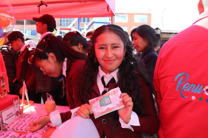 clases-escolares-inician-en-el-alto-con-nutritivo-desayuno-escolar-y-entrega-mobiliario