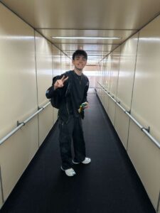 geronimo-sims-emprende-viaje-a-viña-del-mar-para-representar-bolivia-escenario-internacional