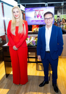 Nathaly-Yovhio-y-Sergio-Asbun-banco-economico-lanza-4ta-version-reconocimiento-red-mujer