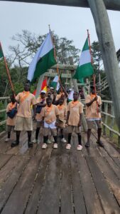 al-despedirse-de-bolivia-niños-nansana-kids-llegan-al-sitio-arqueologico-samaipata-santa-cruz-