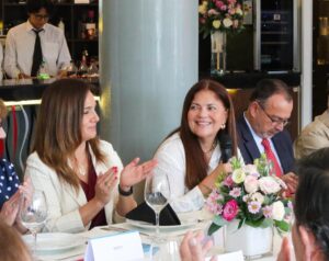 empresas-instituciones-dialogan-sobre-igualdad-de-genero-en-encuentro-organizado-por-onu-mujeres-en-la-udi-