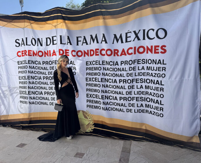 manuela-arango-recibe-premio-nacional-de-la-mujer-ciudad-de-mexico-por-labor-social-