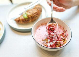 Cinco razones por las que el yogurt es el aliado perfecto para una alimentación saludable y sin complicaciones cinco-razones-por-las-que-el-yogurt-es-el-aliado-perfecto-para-una-alimentacion-saludable