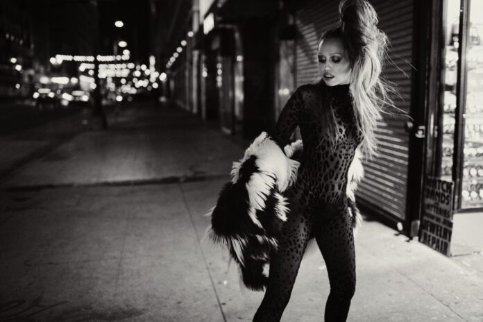 miley-cyrus-lanza-more-to-lose-pieza-de-su-proximo-album-