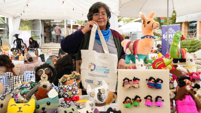 banco-union-culmina-dos-iniciativas-para-fortalecer-el-emprendimiento-femenino-tecnologico-en-bolvia