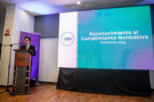 bolsa-boliviana-de-valores-reconoce-a-26-emisores-por-compromiso-con-el-cumplimiento-normativo-
