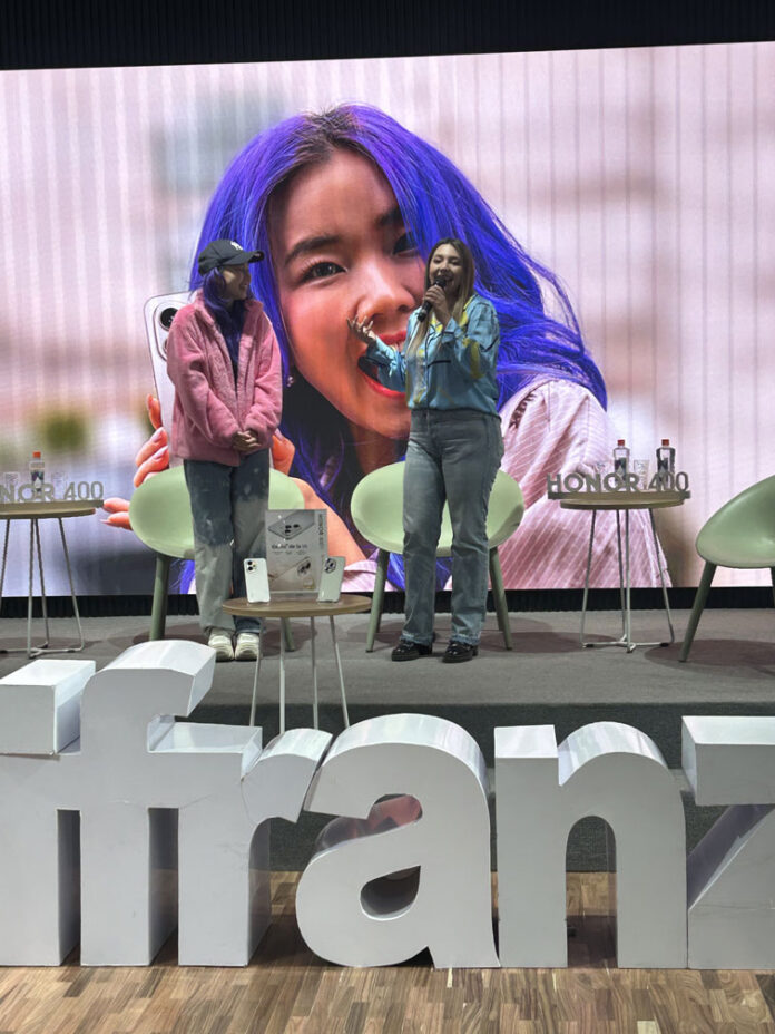 chingu-amiga-lidero-el-primer-honor-talk-en-bolivia-junto-a-referentes-digitales-en-la-paz-