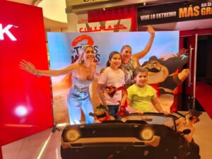 cinemark-se-lleno-de-risas-en-avant-premiere-de-tipos-malos-2-