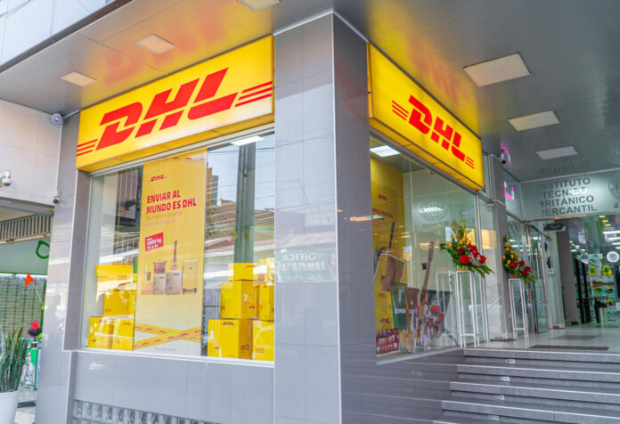 dhl-express-con-su-plan-de-expansion-retail-2025-llega-a-quillacollo-