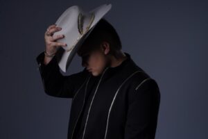 diago-santiago-presenta-su-nuevo-ep-estoy-mas-que-vivo-