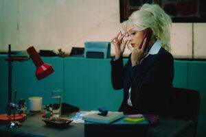 mon-laferte-presenta-su-nuevo-sencillo-esto-es-amor-junto-a-conociendo-rusia-