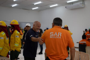 refuerzan-la-primera-linea-empacar-global-medic-entregan-10-nuevos-equipos-contra-incendios