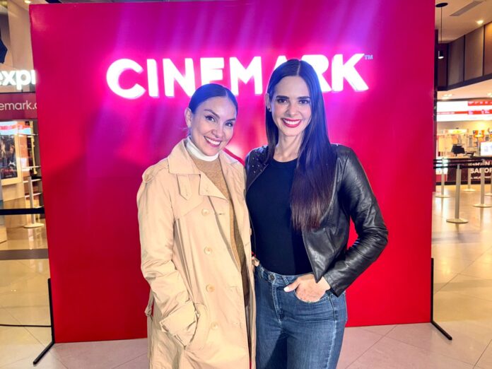 cinemark-estrena-en-exclusiva-los-roses-la-mordaz-comedia-con-olivia-colman-benedict-cumberbatch cinemark-estrena-en-exclusiva-los-roses-la-mordaz-comedia-con-olivia-colman-benedict-cumberbatch