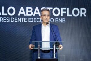 bnb-lanza-su-nuevo-portafolio-de-tarjetas-corporativas-presidente