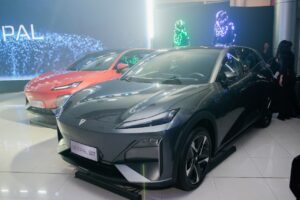 imcruz-inchcape-bolivia-impuslsa-la-movilidad-sostenible-primer-taller-especializado-en-vehiculos-electricos-