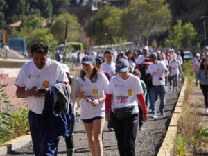 campaña-caminando-por-la-vida-banco-fie-conto-con-mas-de-4500-personas-en-La-Paz