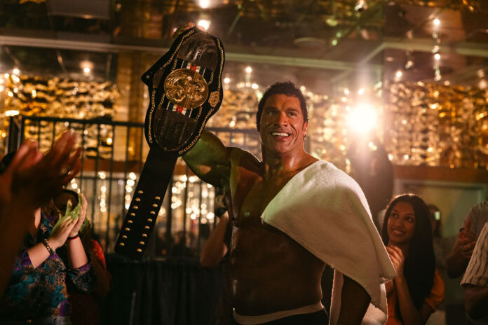 dwayne-la-roca-johnson-sorprende-con-su-faceta-mas-dramatica-en-la-maquina-the-smashing-machine-