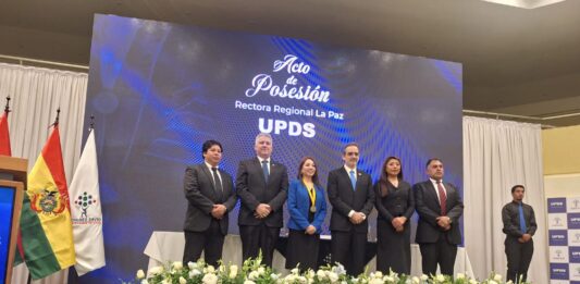 UPDS reafirma su liderazgo en Bolivia con la posesión de su nueva Rectora Regional en La Paz