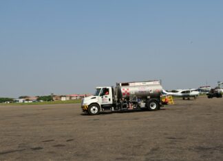 YPFB Aviación proyecta vender 185,2 millones de litros de combustible en 2026
