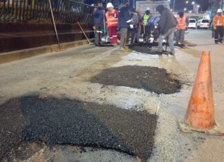 Alcaldía inicia plan de bacheo nocturno e interviene la avenida 6 de Marzo