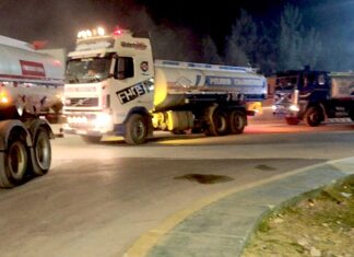 YPFB despacha convoy de cisternas para abastecer de combustible a La Paz y El Alto