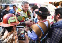 Gobernación garantiza financiamiento para la ruta Chachacomani–Milipaya y anuncia paquete de obras para Sorata