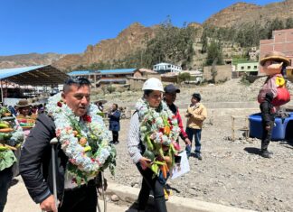Gobierno entrega defensivos en Palca para resguardar a las familias y prevenir desastres por el fenómeno de El Niño