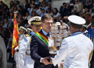 Presidente Paz destaca el potencial fluvial del país y anuncia una transformación profunda de las FF.AA.