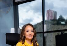 VERÓNICA GAVILANES ASUME LA PRESIDENCIA DEL DIRECTORIO DE ASOFIN